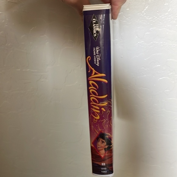 Disney Classic Aladdin VHS Tape Vintage Collectable. - Picture 5 of 16